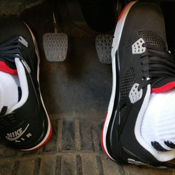 Men’s 12 Air Jordan 4 Retro OG 'Bred' 2019 - Picture 4 of 11